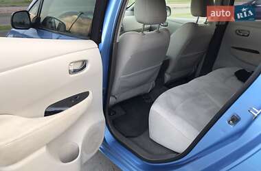 Хетчбек Nissan Leaf 2011 в 