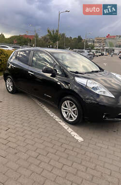 Хетчбек Nissan Leaf 2012 в Ужгороді