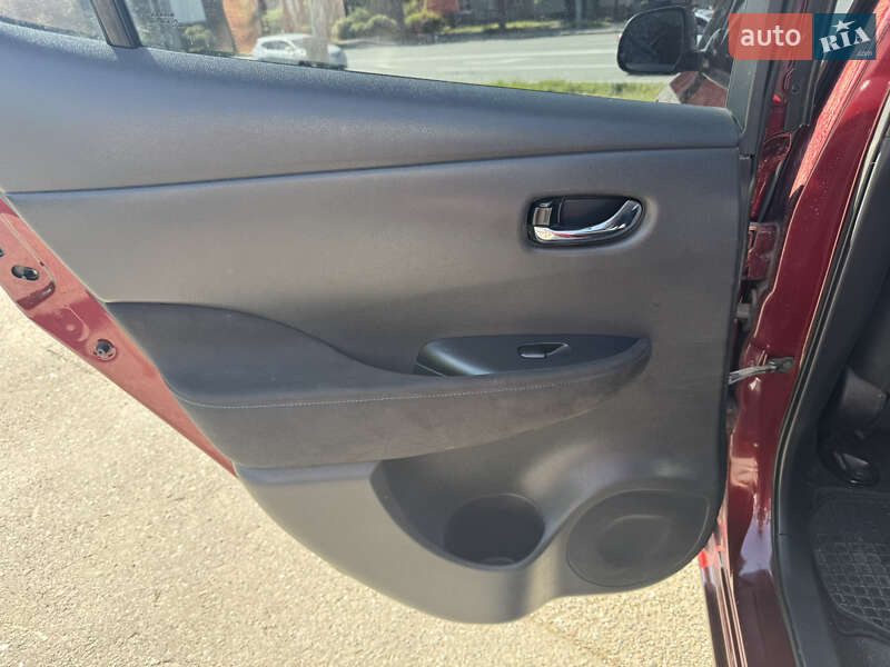 Хэтчбек Nissan Leaf 2017 в Харькове