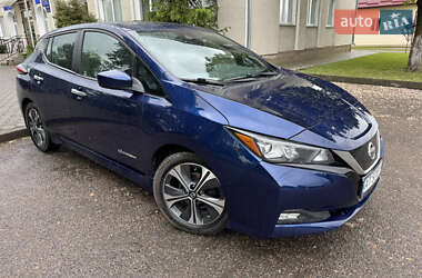 Хэтчбек Nissan Leaf 2018 в 