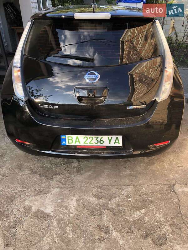 Хетчбек Nissan Leaf 2014 в Кропивницькому