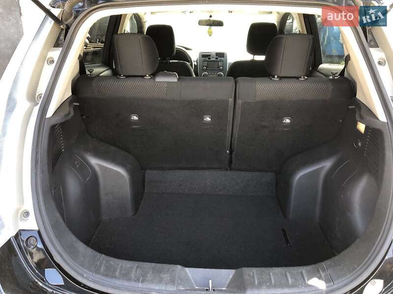 Хетчбек Nissan Leaf 2014 в Кропивницькому