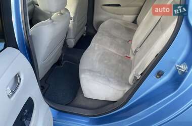 Хетчбек Nissan Leaf 2012 в 