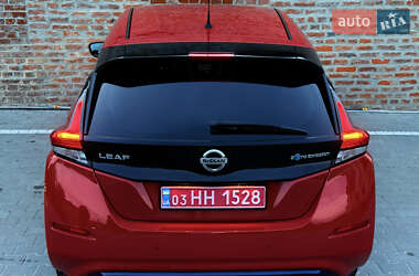 Хетчбек Nissan Leaf 2020 в 