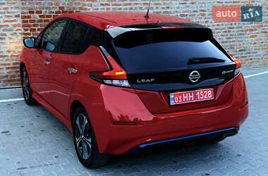 Хетчбек Nissan Leaf 2020 в 