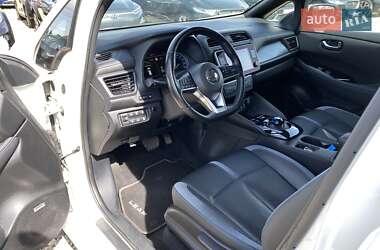 Хэтчбек Nissan Leaf 2020 в 