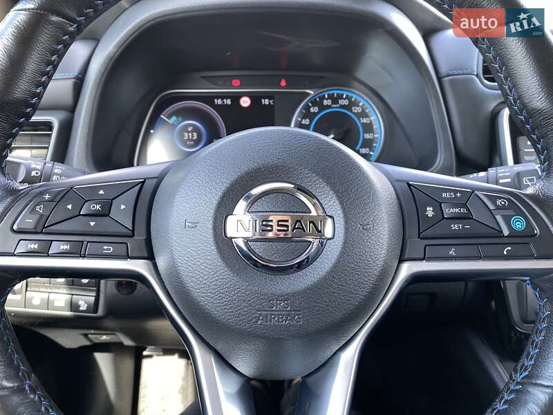 Хэтчбек Nissan Leaf 2020 в Львове