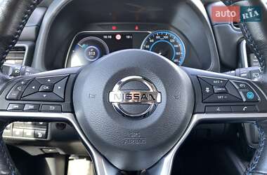 Хэтчбек Nissan Leaf 2020 в 