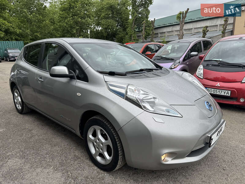 Хетчбек Nissan Leaf 2015 в Тернополі