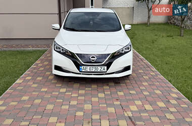 Хетчбек Nissan Leaf 2018 в Дніпрі