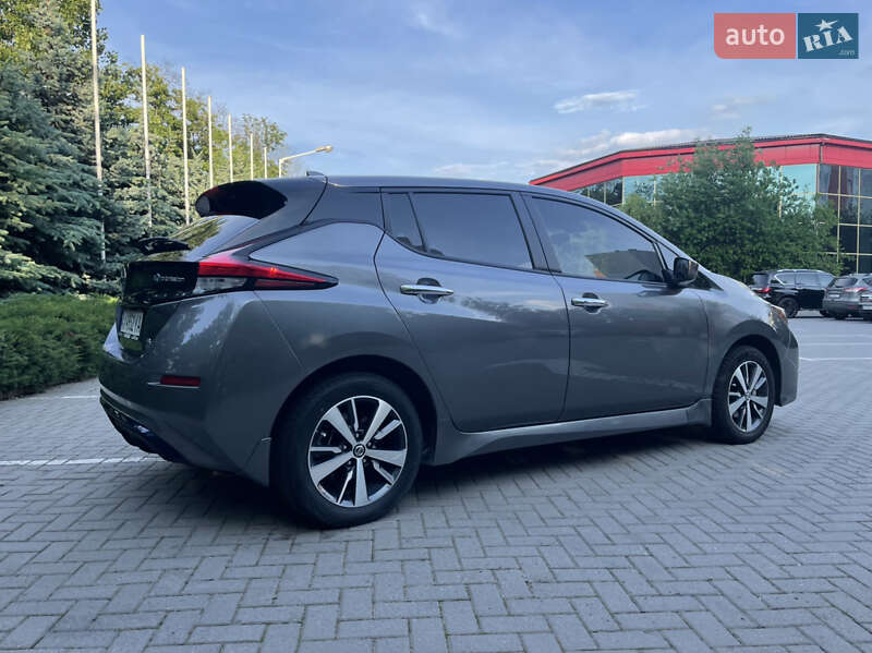 Хетчбек Nissan Leaf 2022 в Харкові