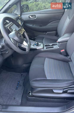 Хетчбек Nissan Leaf 2022 в 