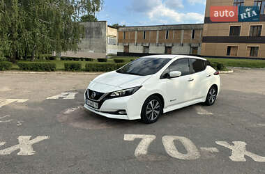 Хетчбек Nissan Leaf 2018 в Лозовій