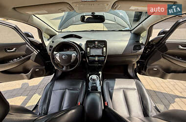 Хэтчбек Nissan Leaf 2014 в 