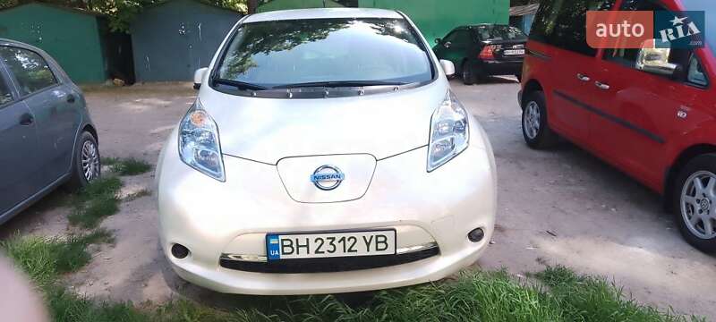 Nissan Leaf 2012