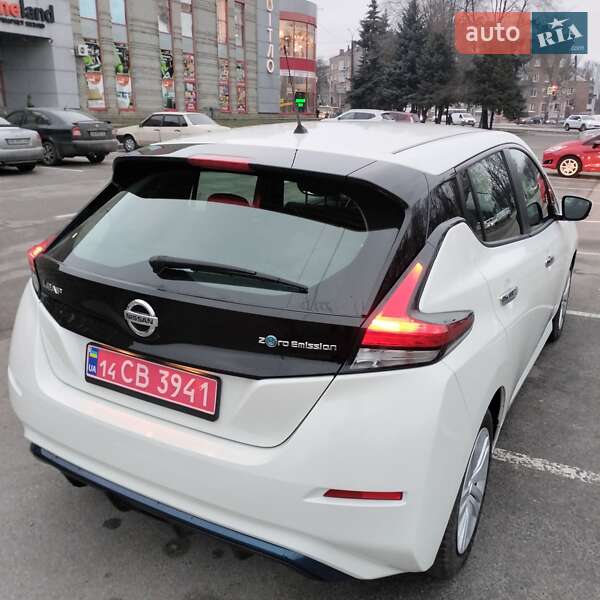 Хэтчбек Nissan Leaf 2021 в Днепре