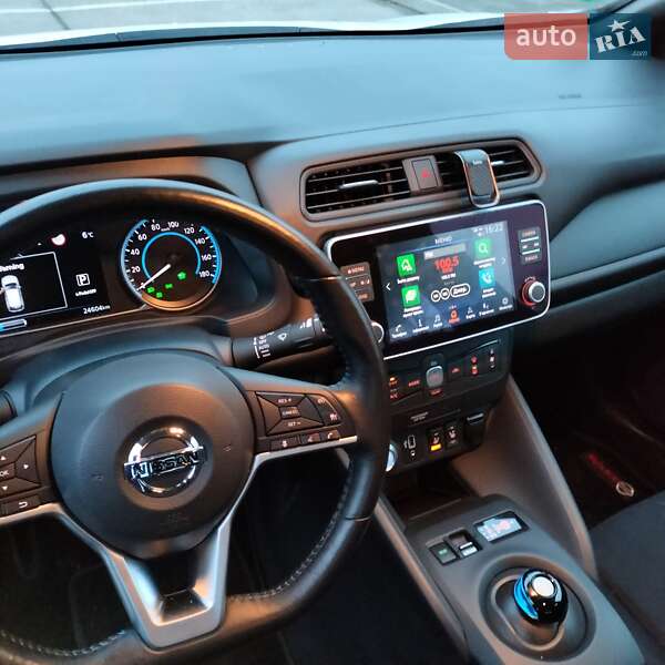 Хэтчбек Nissan Leaf 2021 в Днепре
