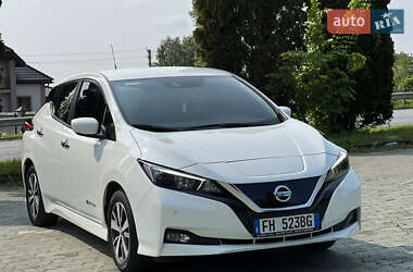 Хэтчбек Nissan Leaf 2018 в 