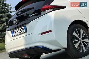 Хэтчбек Nissan Leaf 2018 в 