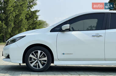 Хэтчбек Nissan Leaf 2018 в 