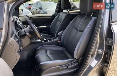 Хэтчбек Nissan Leaf 2020 в 