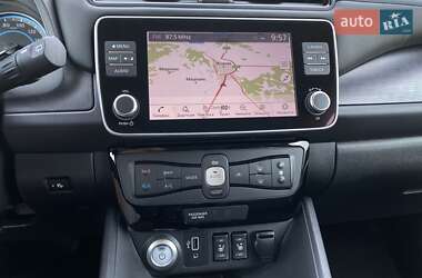 Хэтчбек Nissan Leaf 2020 в 