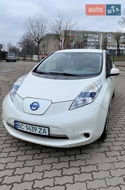 Хэтчбек Nissan Leaf 2012 в Калуше