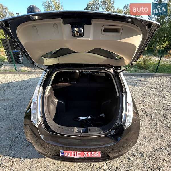 Хэтчбек Nissan Leaf 2014 в Днепре