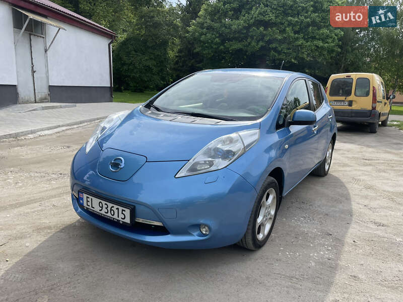Хэтчбек Nissan Leaf 2012 в Красилове
