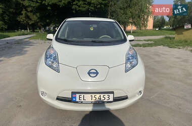 Хэтчбек Nissan Leaf 2012 в 