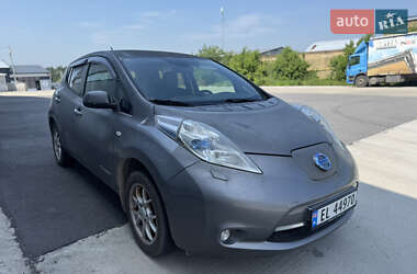 Хэтчбек Nissan Leaf 2014 в 