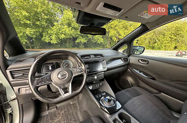 Хэтчбек Nissan Leaf 2018 в 