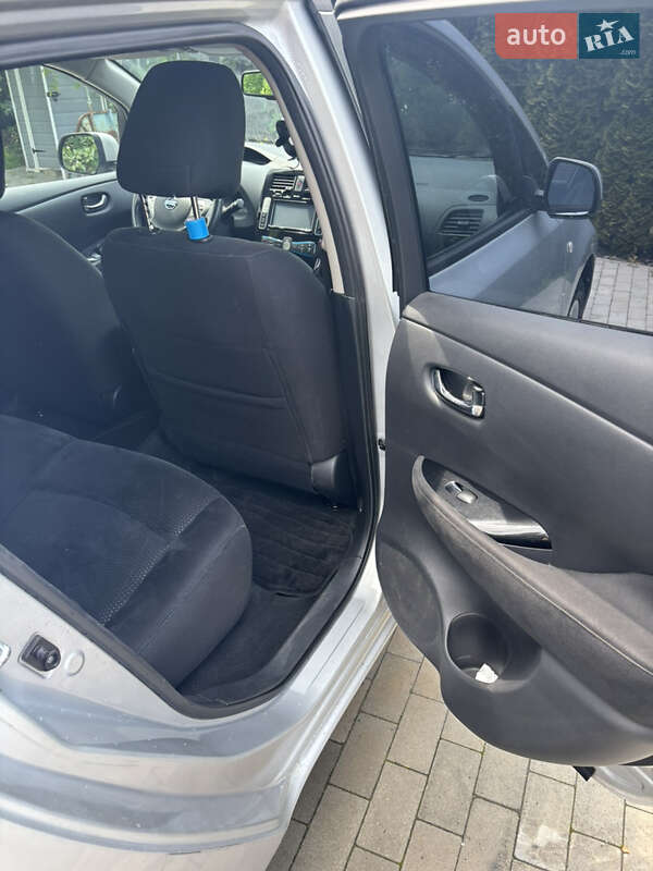 Хэтчбек Nissan Leaf 2014 в Киеве