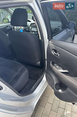 Хэтчбек Nissan Leaf 2014 в 