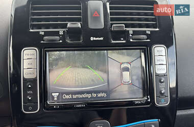 Хэтчбек Nissan Leaf 2014 в 