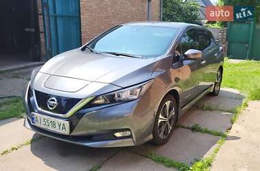 Хэтчбек Nissan Leaf 2018 в Киеве