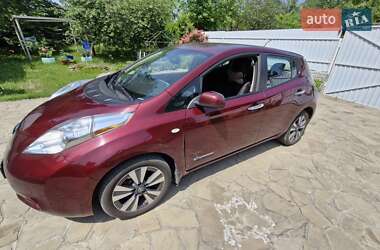 Хэтчбек Nissan Leaf 2016 в 