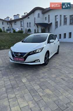 Хетчбек Nissan Leaf 2019 в 