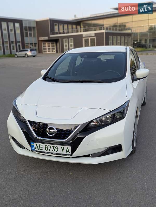 Хетчбек Nissan Leaf 2021 в Дніпрі
