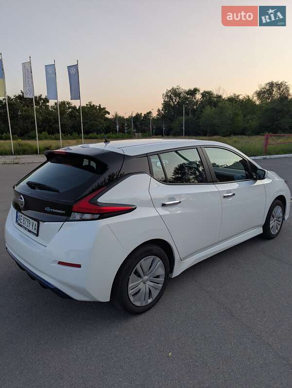 Хетчбек Nissan Leaf 2021 в Дніпрі