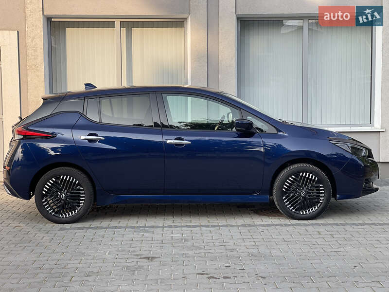 Хетчбек Nissan Leaf 2022 в Дрогобичі
