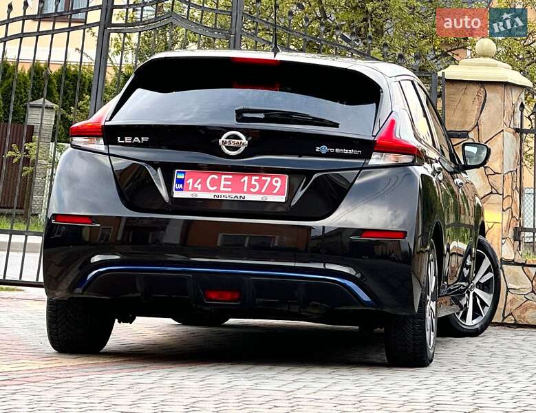 Хэтчбек Nissan Leaf 2020 в Днепре