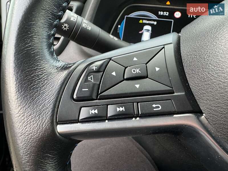 Хэтчбек Nissan Leaf 2020 в Днепре