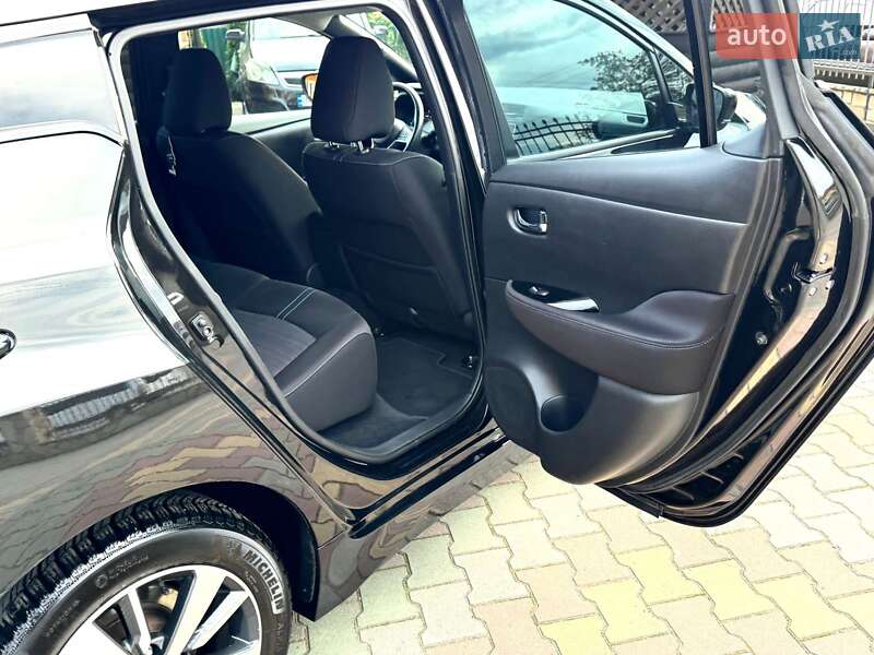 Хэтчбек Nissan Leaf 2020 в Днепре