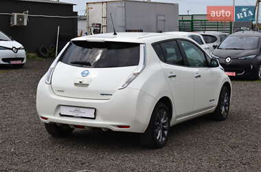 Хэтчбек Nissan Leaf 2016 в 
