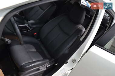 Хэтчбек Nissan Leaf 2016 в 