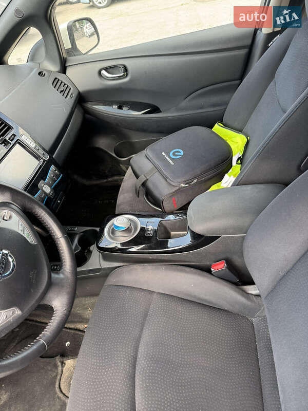 Хэтчбек Nissan Leaf 2014 в Житомире фото 10 Хэтчбек Nissan Leaf 2014 в Житомире