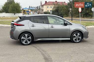 Хэтчбек Nissan Leaf 2020 в 