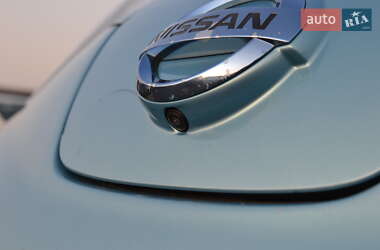 Хэтчбек Nissan Leaf 2014 в 