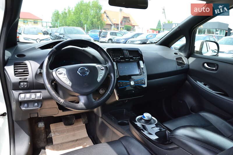Хетчбек Nissan Leaf 2014 в Луцьку